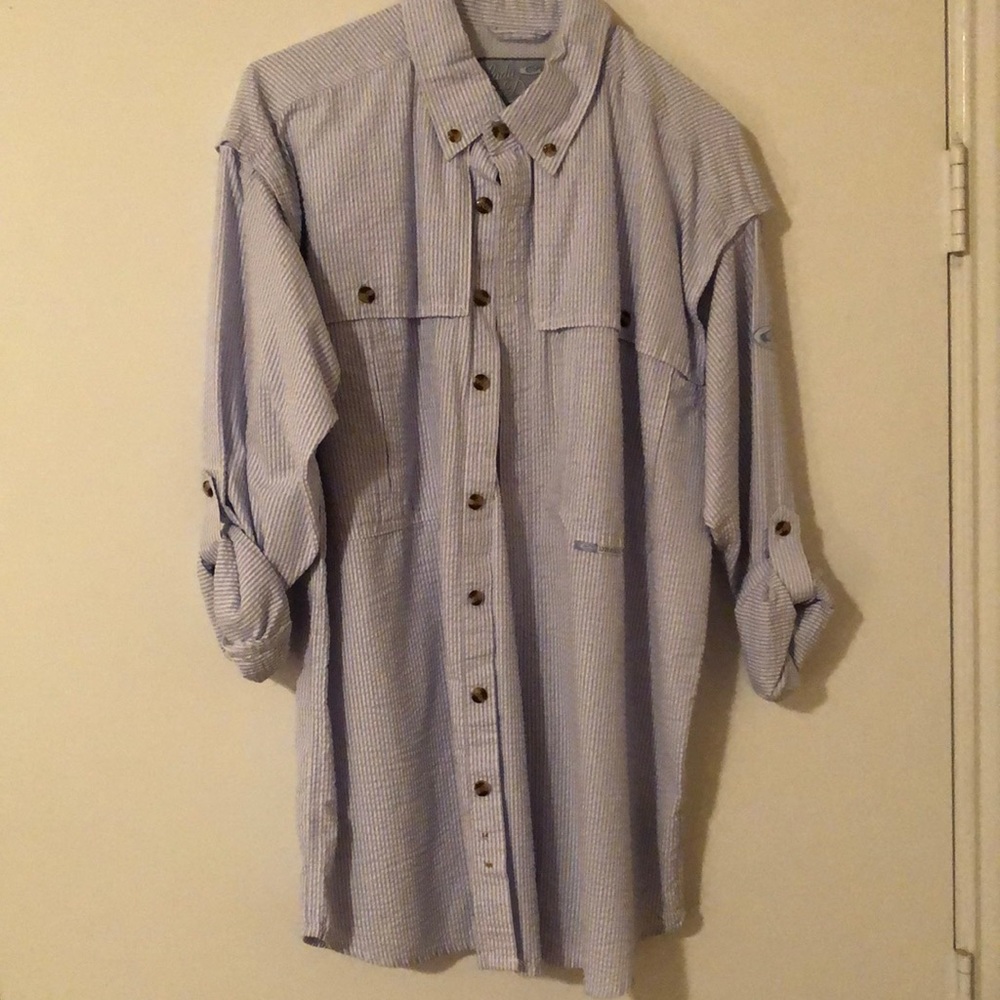 Lady Drake Boyfriend Cut Seersucker PFG / Fishing and Outdoor Shirt, size S